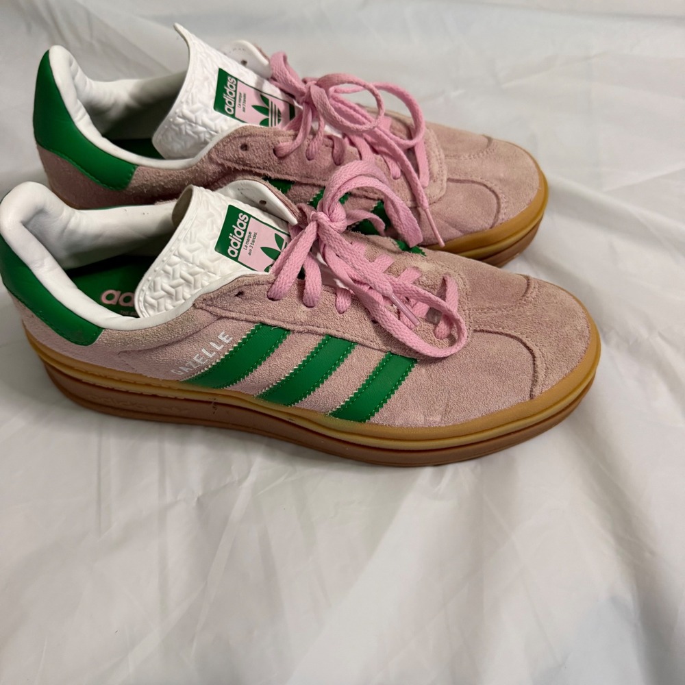 Adidas Womens Gazelle Bold Platform Sneaker 8 Pink Green Gum Suede IE0420 Retro